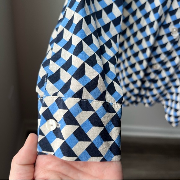 Women’s Geometric Blue and White Button-Up Silk Dress Shirt - Picture 10 of 13